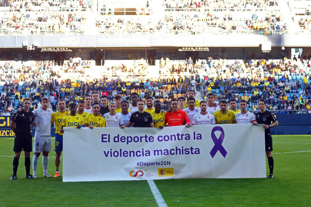 C&aacute;diz CF - Cultural Leonesa. | Trekant Media
