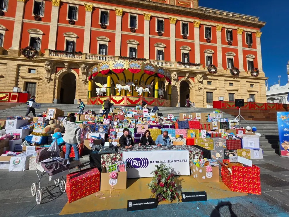 Las im&aacute;genes de la gran caravana solidaria | Aurora Mar&iacute;n.