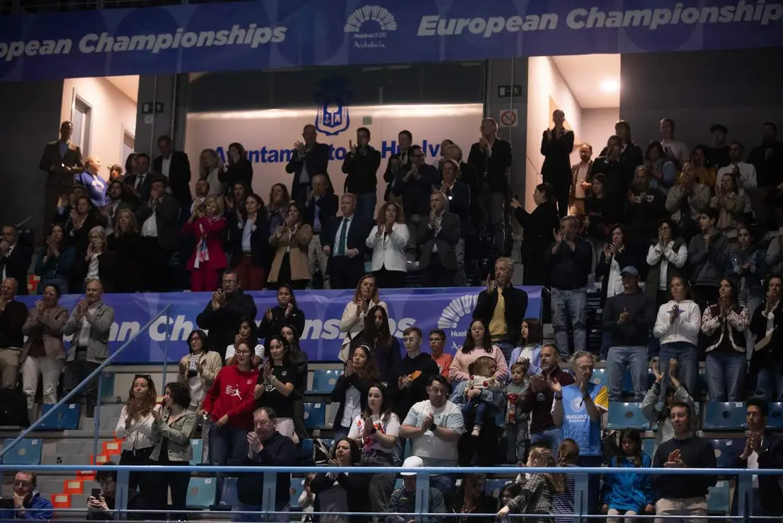 Carolina Mar&iacute;n se despide del b&aacute;dminton con un emocionante homenaje en Huelva. | Clara Carrasco / EP.