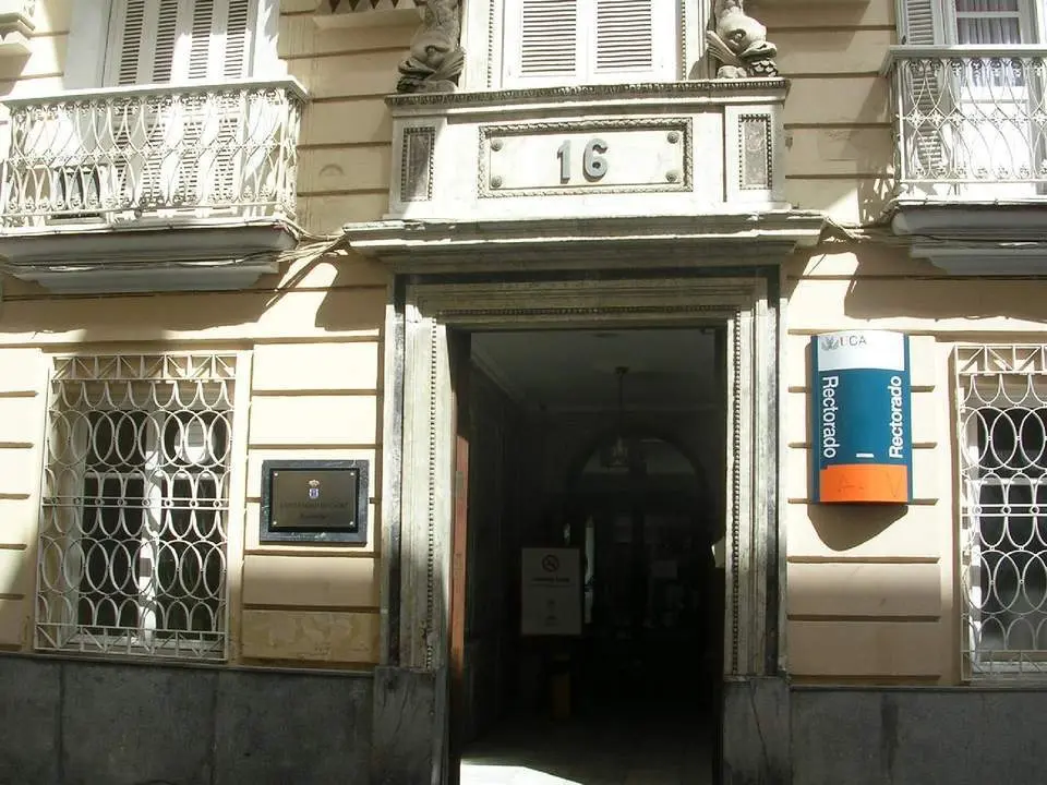 El rectorado de la Universidad de C&aacute;diz. - 