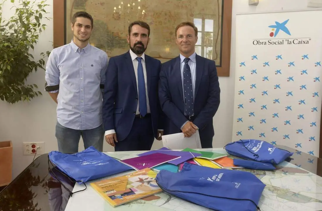 DONACI&Oacute;N MATERIAL ESCOLAR - 