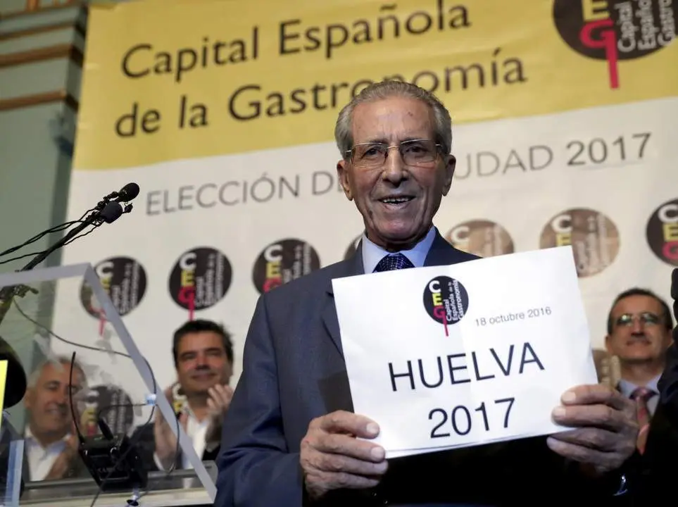 Anuncio de la ganadora - EFE / CHEMA MOYA