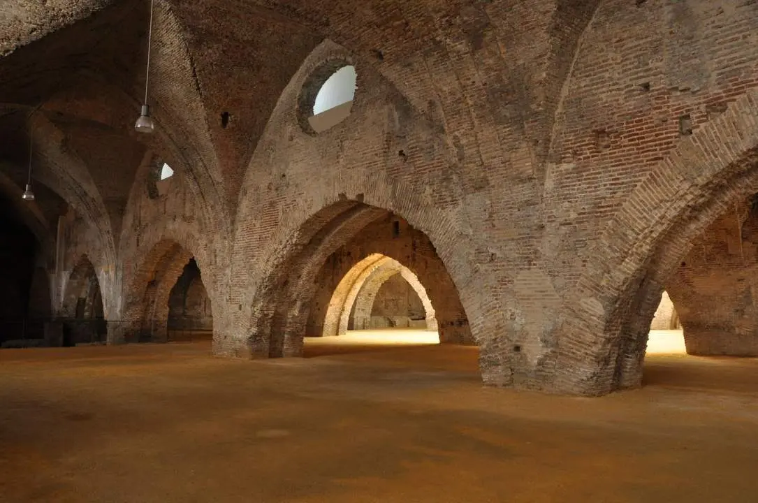 Interior de las Atarazanas - Archivo