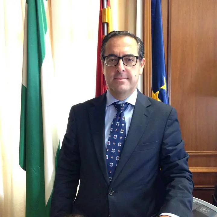 Miguel Briones - Viva M&aacute;laga
