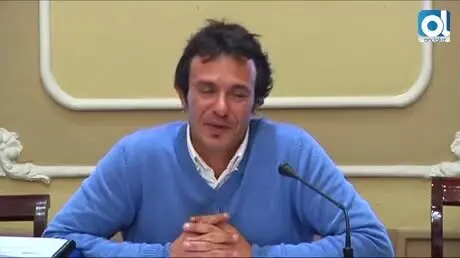 Ya empiezan a colocar el alumbrado de Navidad