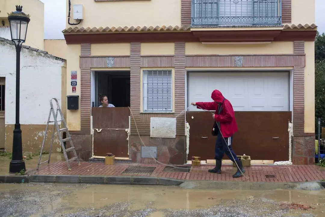 limpieza tras las lluvias - efe