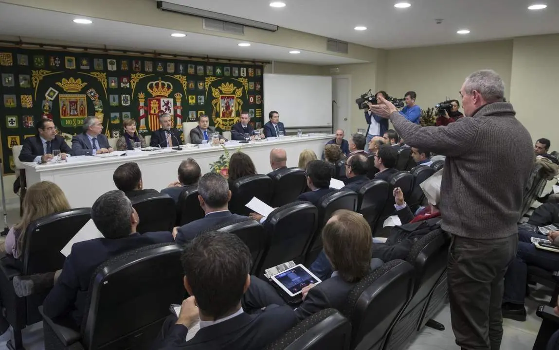 Reuni&oacute;n en sevilla - efe/julio mu&ntilde;oz