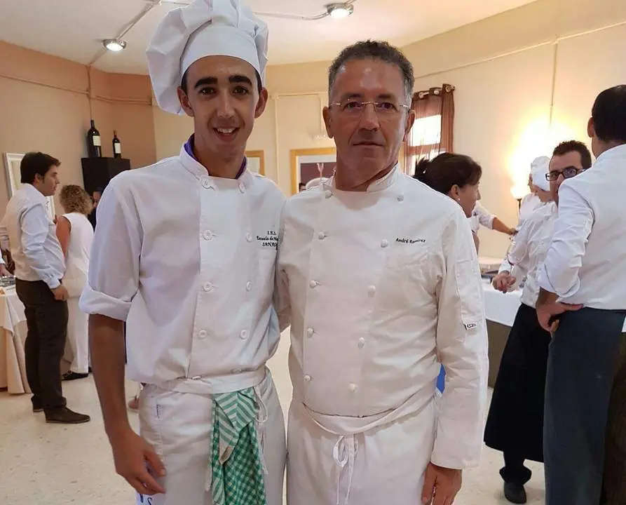 Antonio Gonz&aacute;lez con su profesor Andr&eacute;s Ram&iacute;rez - AI