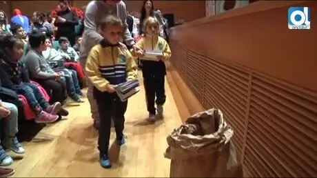 Los m&aacute;s peque&ntilde;os disfrutan de la Gala de la Ilusi&oacute;n