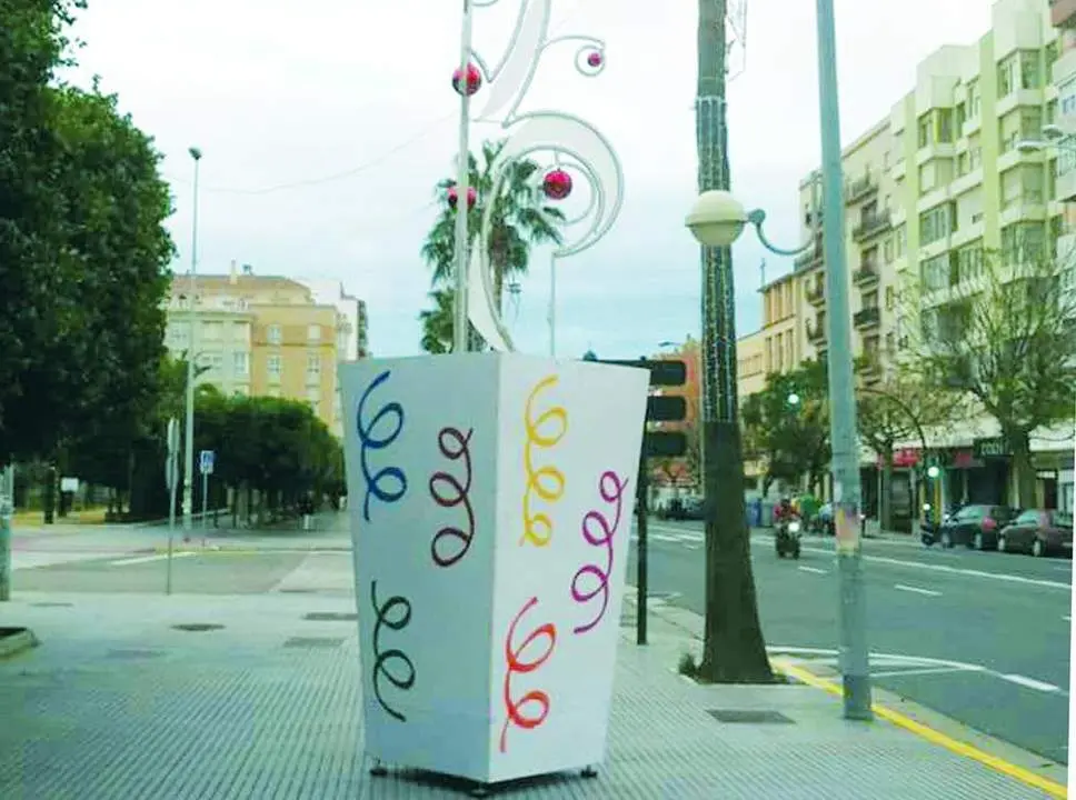 Macetones en Varela. - Viva