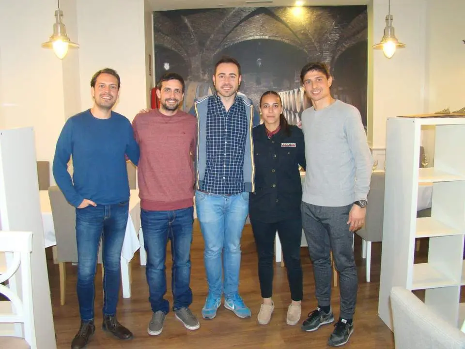 Invitados a la tertulia - VIVAHUELVA