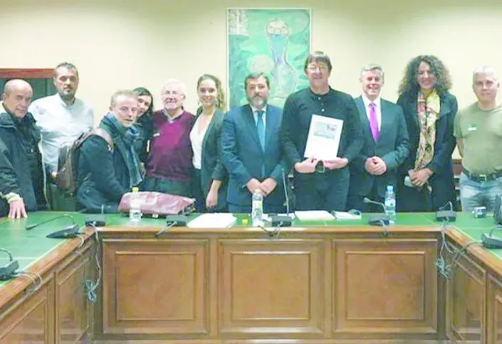 Presentaci&oacute;n en el Congreso. - Viva