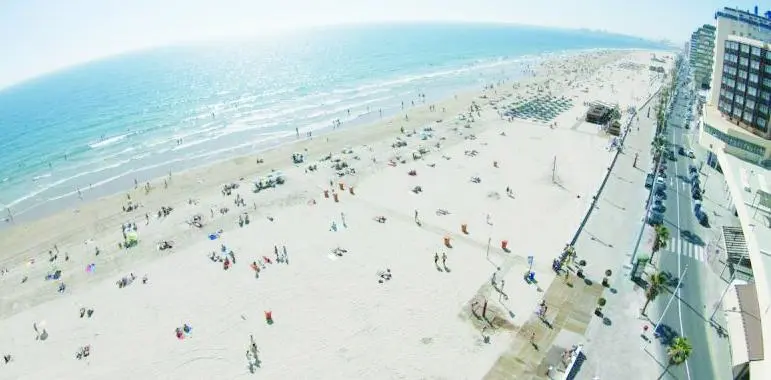 Los primeros servicios son de playas. - Viva