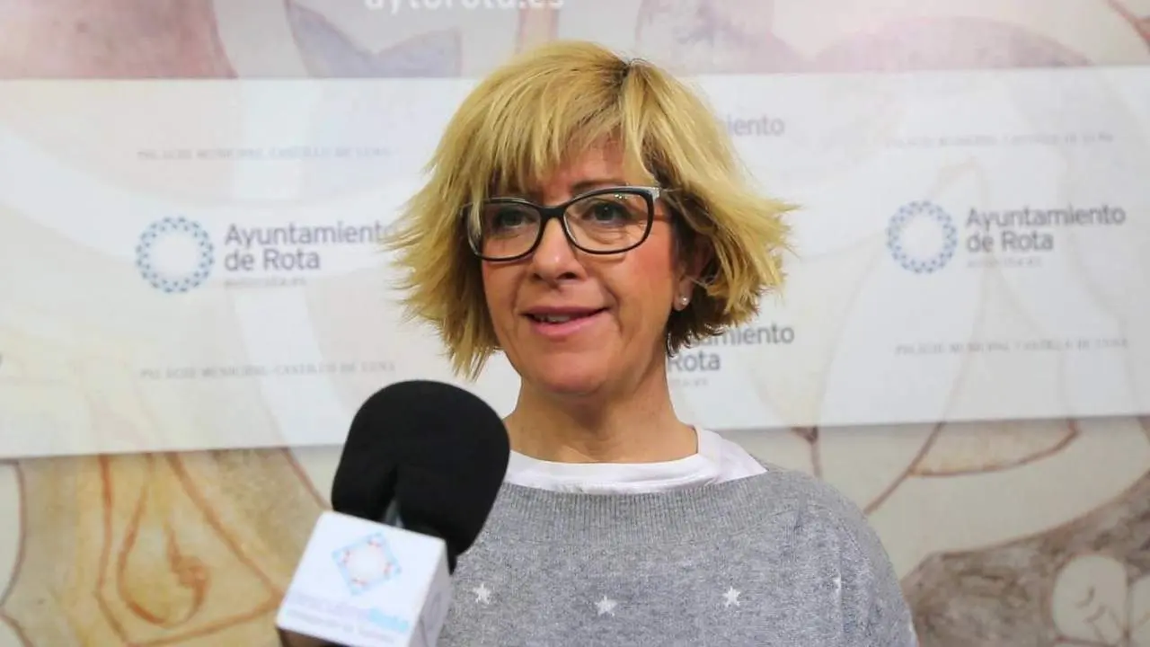 Esther Garc&iacute;a, delegada de Educaci&oacute;n. - Viva Rota