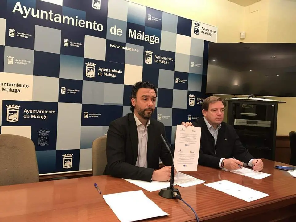 Jim&eacute;nez y Medina, en la Casona - AYTO