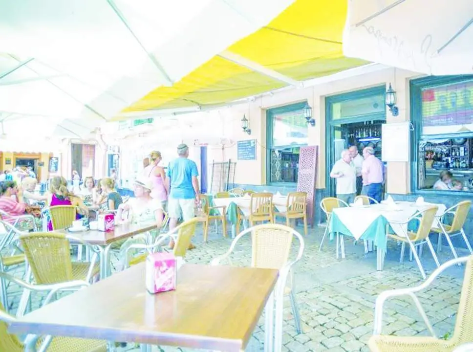 Terraza en C&aacute;diz. - Viva