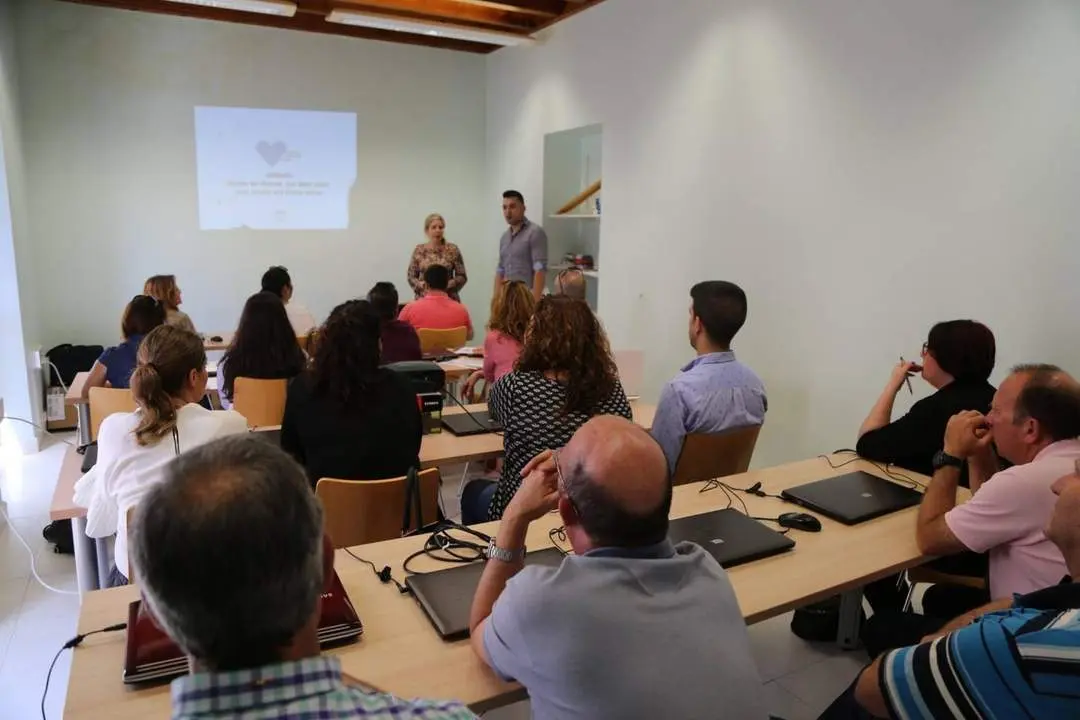 Curso 'Vender en internet'. - Viva Rota