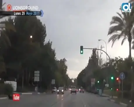 Se salta un control y atropella a varias personas en Marbella