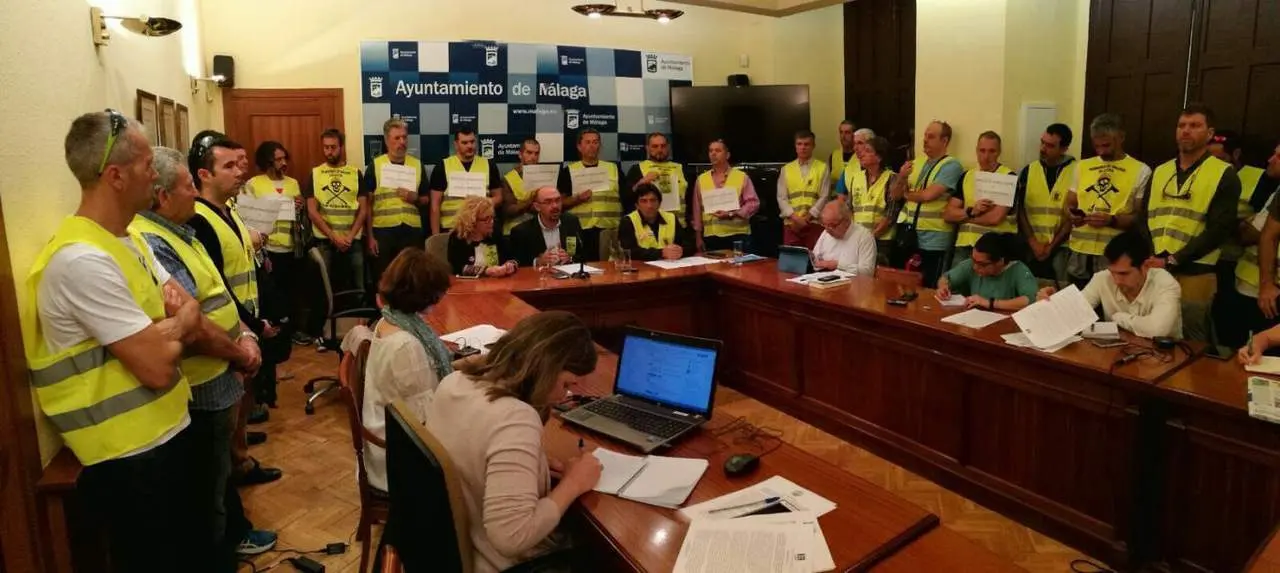 Reuni&oacute;n con los bomberos - vm