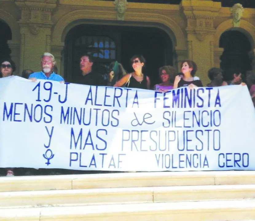 Concentraci&oacute;n en el Ayuntamiento.  - VM