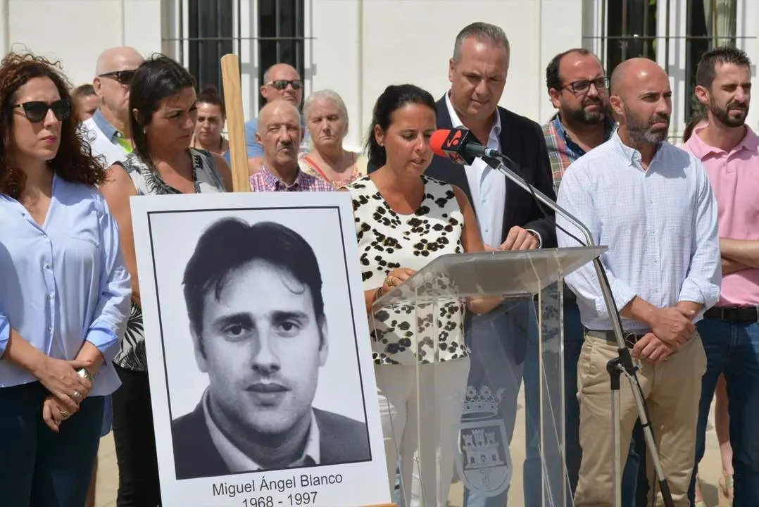 Homenaje Miguel &Aacute;ngel Blanco.-AI  - 