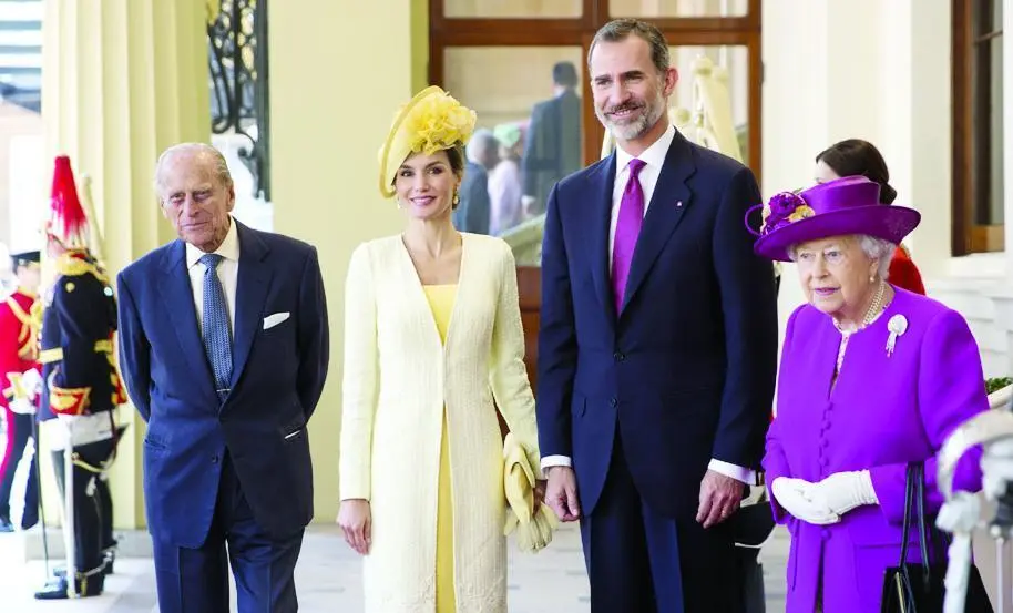 Los reyes Felipe y Letizia, con los monarcas de Reino Unido. - EFE / Isabel Infantes