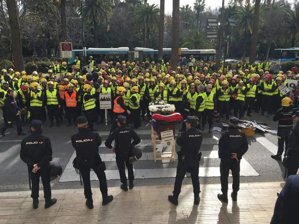 protesta reciente de los bomberos - vm