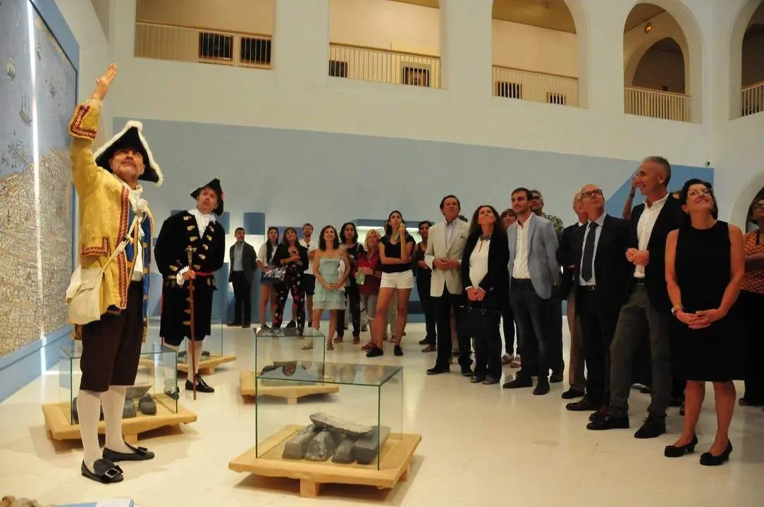 Inauguraci&oacute;n de la exposici&oacute;n 'El le&ntilde;ador del mar' - Eulogio Garc&iacute;a 