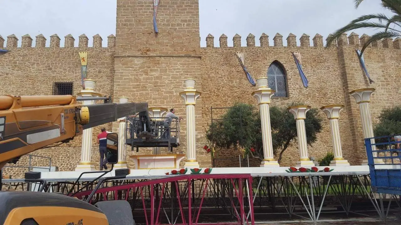 Preparativos para la Coronaci&oacute;n. - Viva Rota
