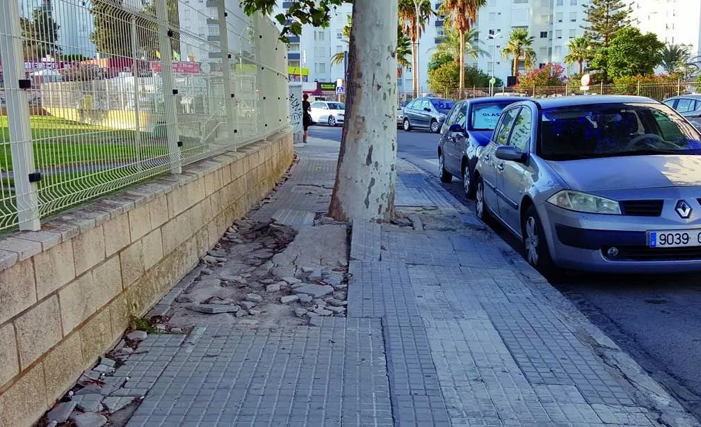 Aceras levantadas en Valdelagrana - B. G. S. 