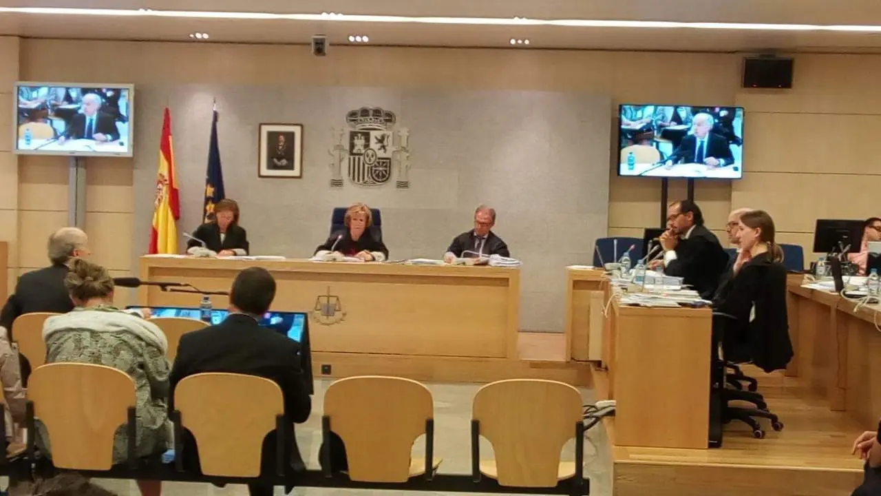 Felipe Benjumea, a la izquierda, declarando en la Audiencia Nacional. - C.P.