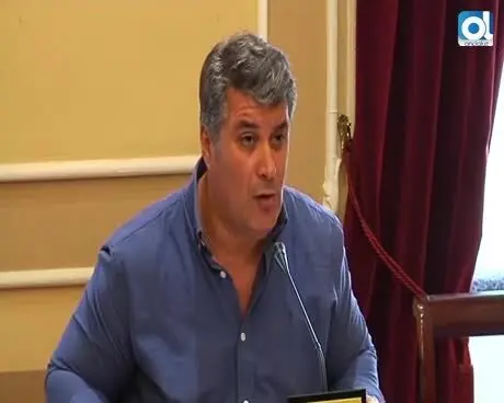 Roman&iacute; compara al alcalde con la ambig&uuml;edad de Groucho Marx