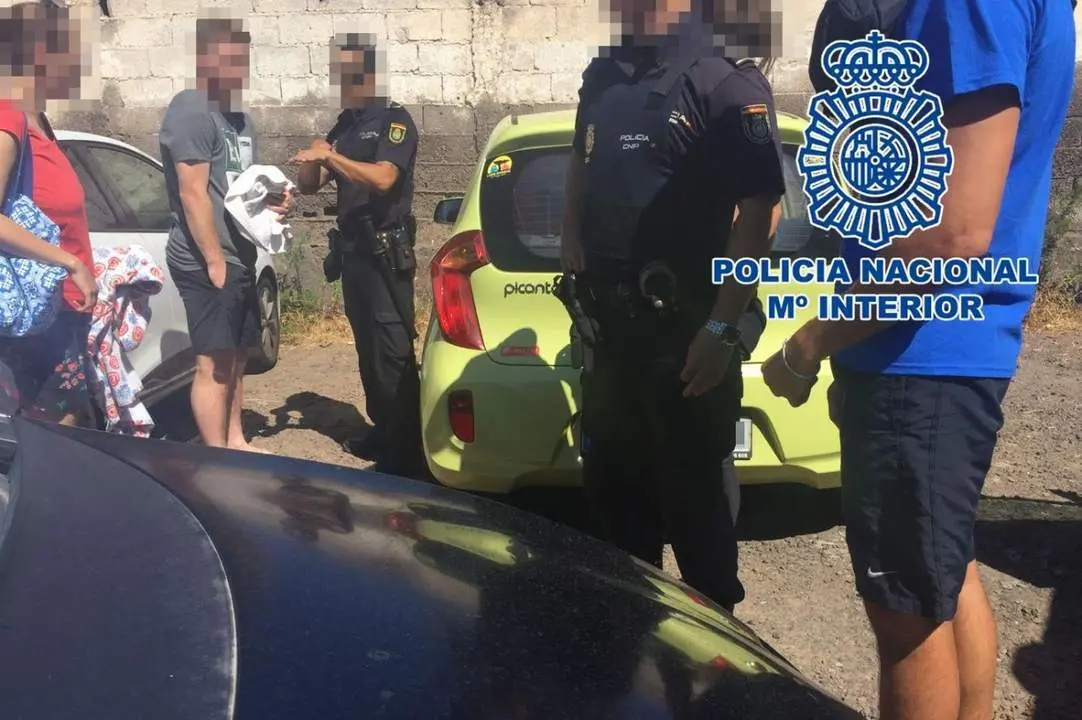 Polic&iacute;a nacional - VM