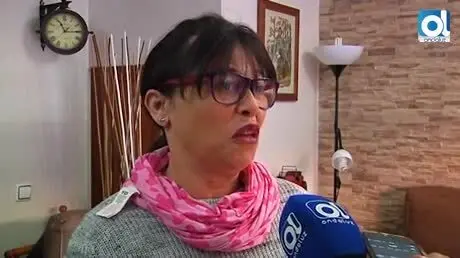 Una madre demanda un monitor para su hijo invidente