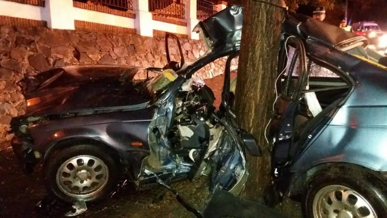El coche siniestrado - VH