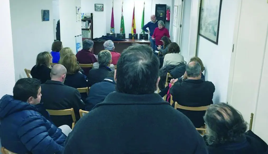 Reuni&oacute;n en C&aacute;diz Centro. - E.C.