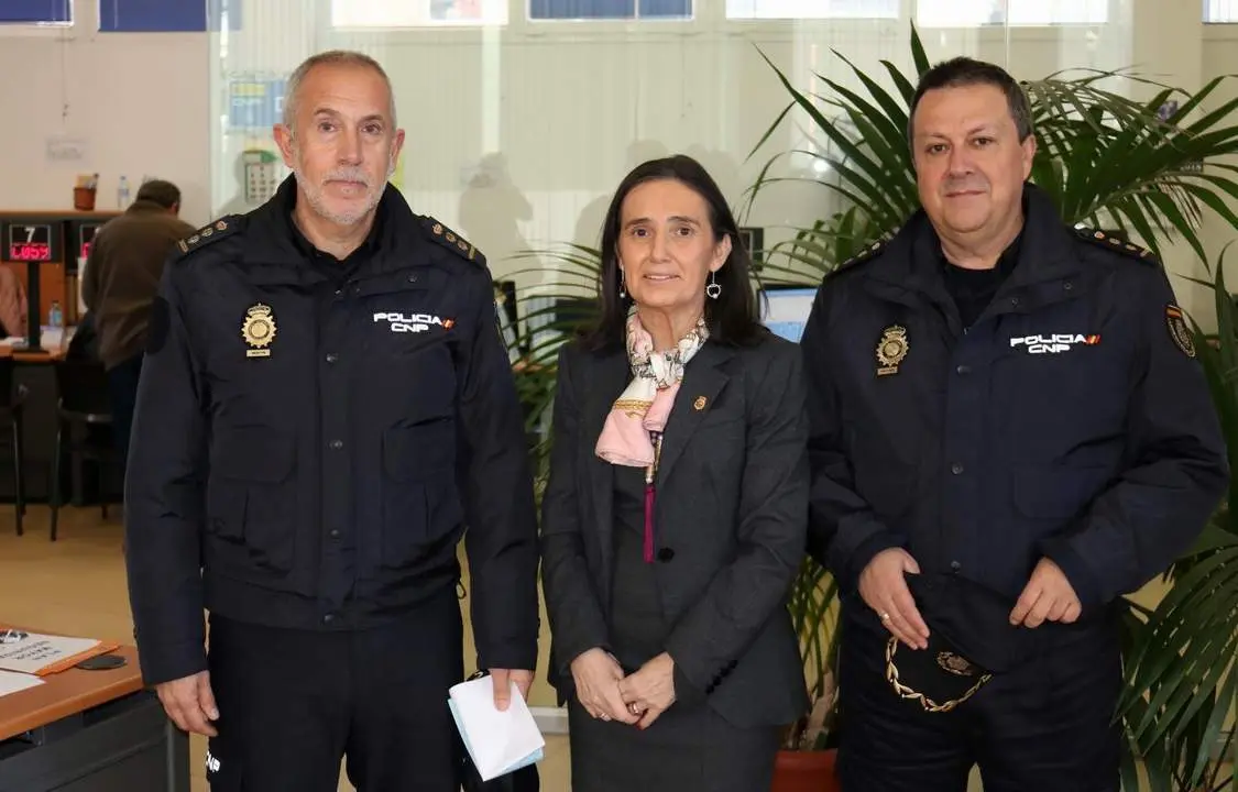polic&iacute;a nacional - vh