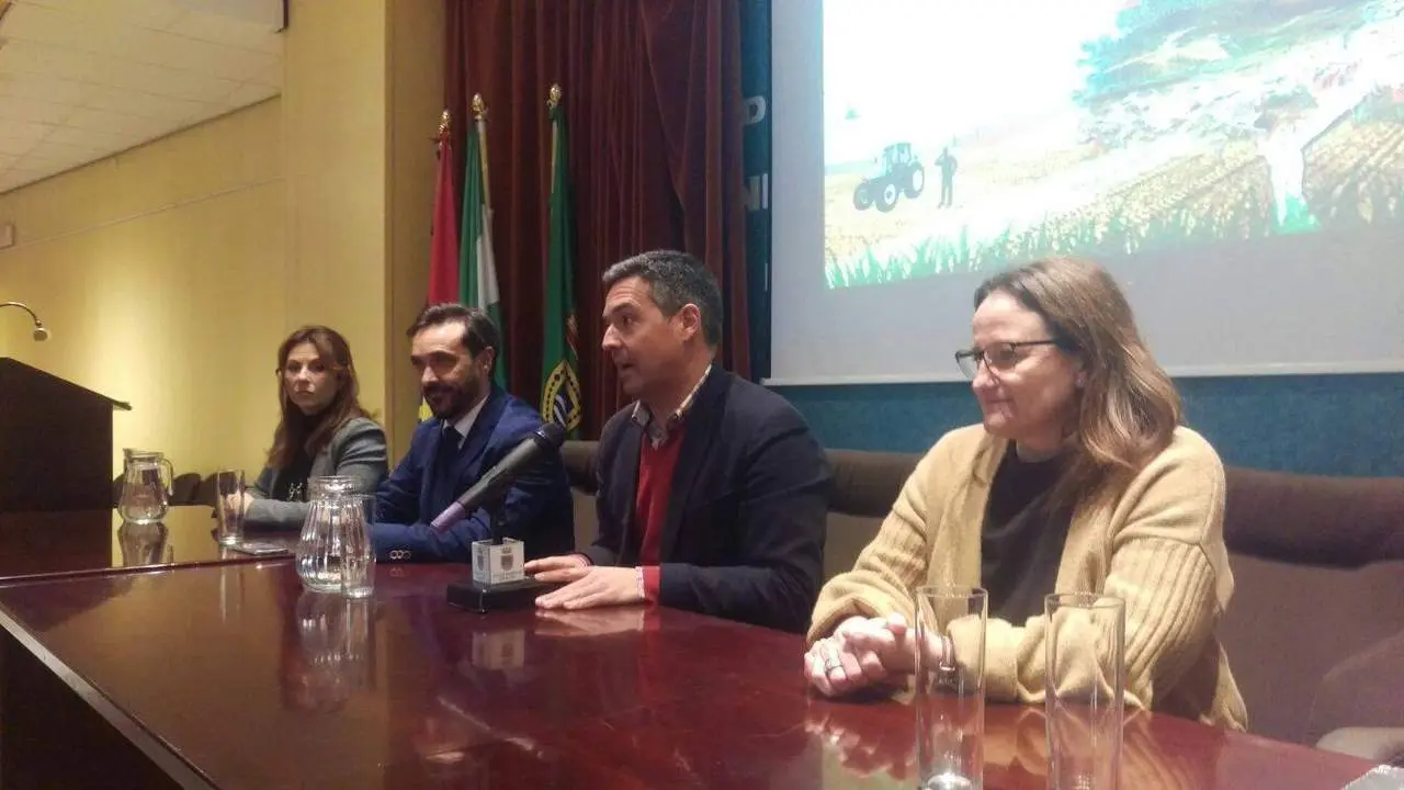 Jornadas sobre ayudas a caminos rurales. - Viva Rota