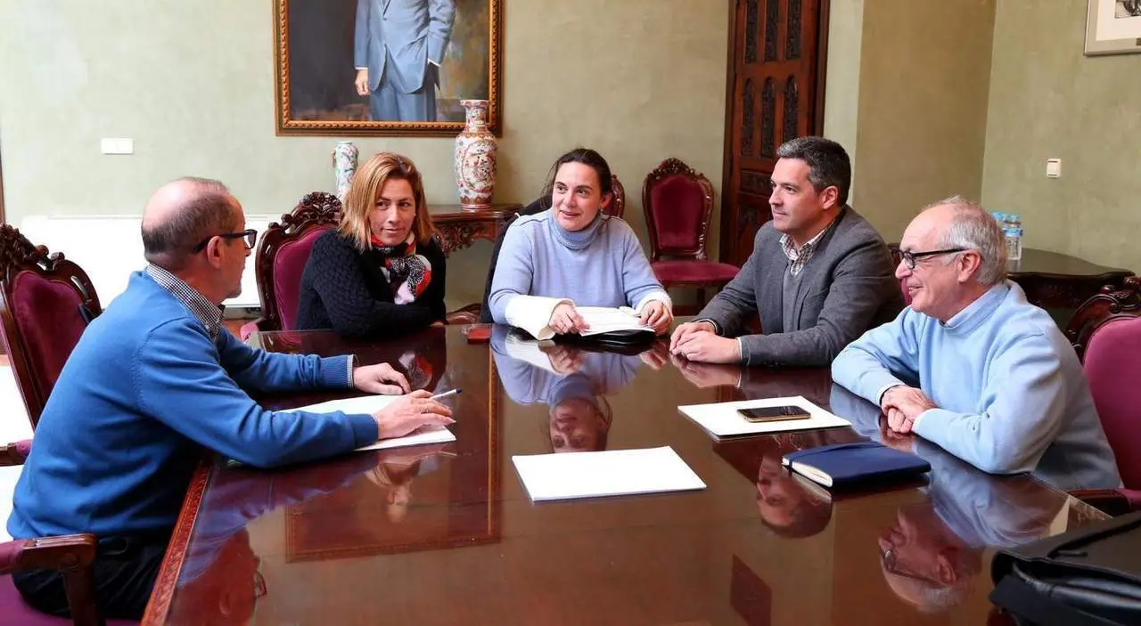 Reuni&oacute;n con Asfanuca. - Viva Rota