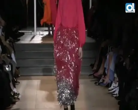 Carolina Herrera presenta su &uacute;ltima colecci&oacute;n como directora creativa