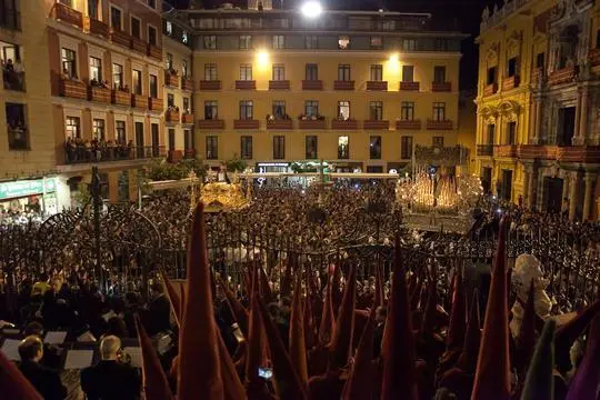 ACTO EN LA PLAZA DEL OBISPO.  - VM