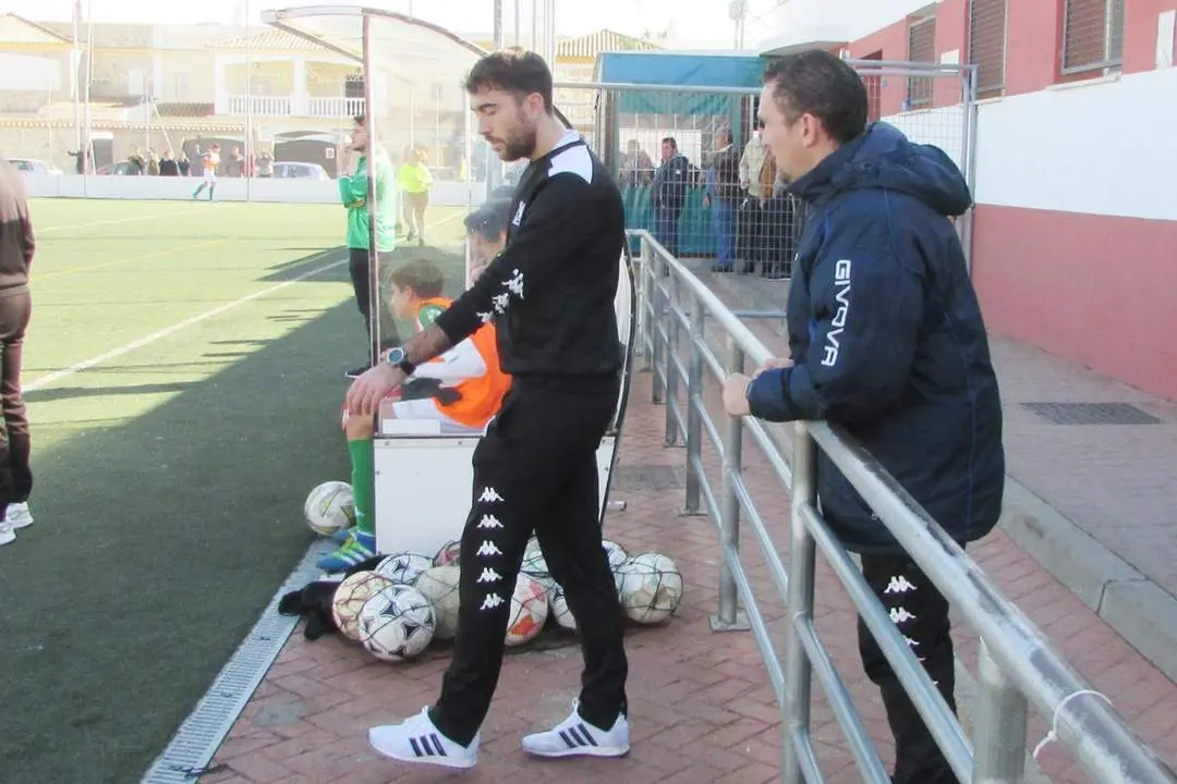 A Manu Lorente no le gust&oacute; la imagen de su equipo - Ra&uacute;l J. Bustillos