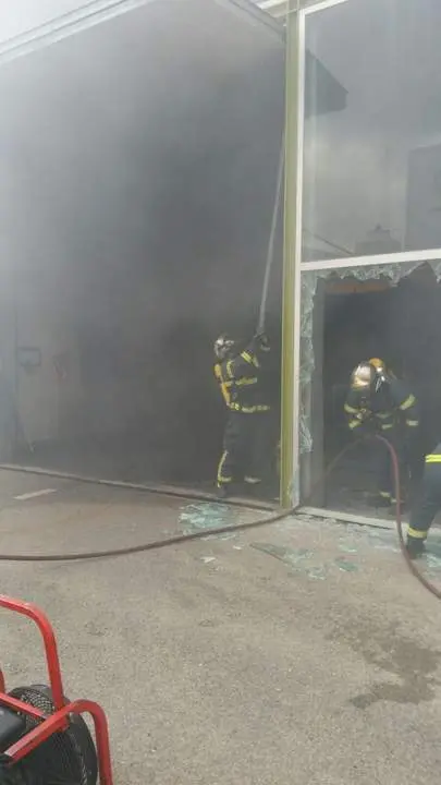 Fuego en Carbures - Andaluc&iacute;a Informaci&oacute;n