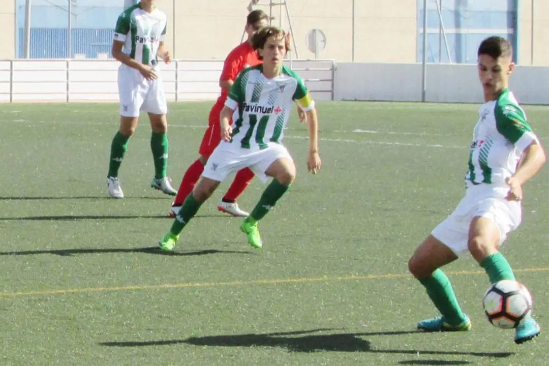 &Aacute;lvaro y Rafa, dos prometedores defensas del cadete A del Atl&eacute;tico Sanluque&ntilde;o - Ra&uacute;l J. Bustillos
