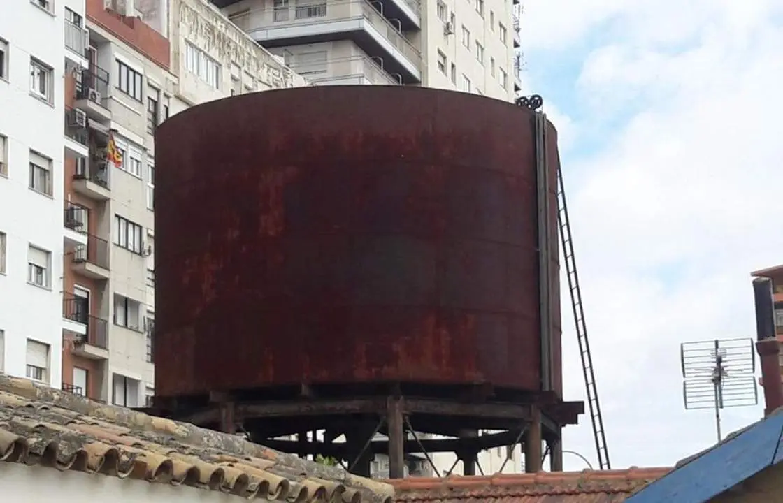 dep&oacute;sito aguas de renfe. - vh