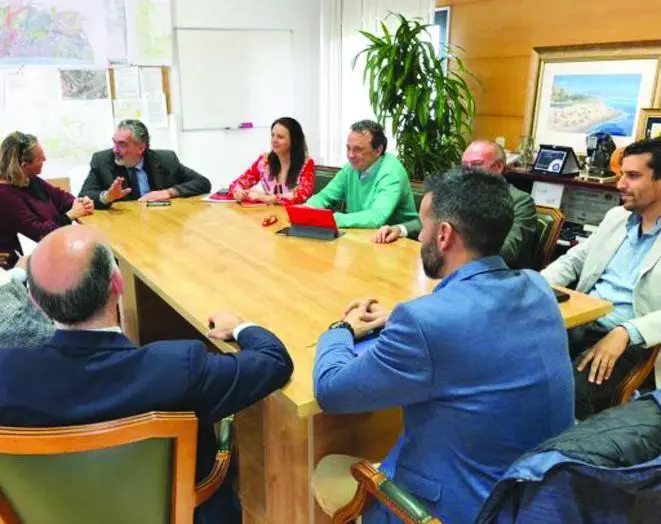 Reuni&oacute;n con la asociaci&oacute;n. - V.M.