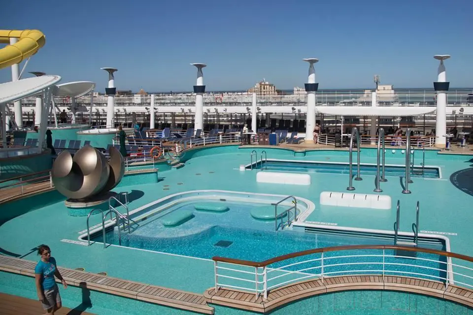 Primera escala de uno de los cruceros de lujo en C&aacute;diz