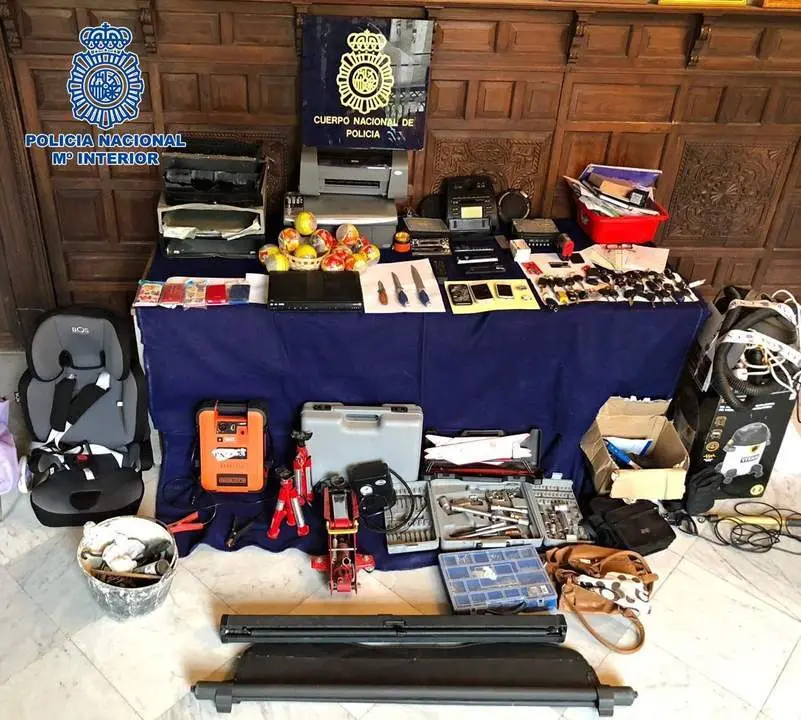 Detenido por el robo en un concesionario y el alunizaje en un bar