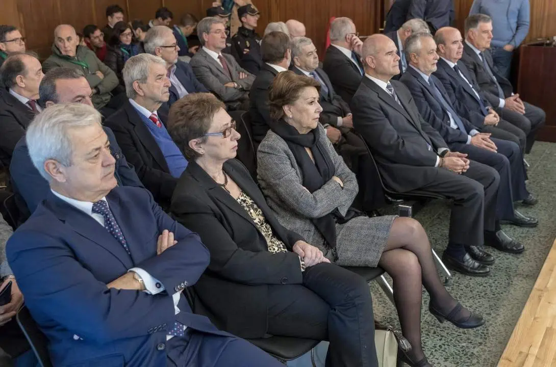 Los procesados en el juicio del caso ERE. - Efe