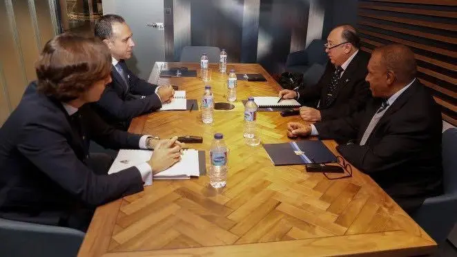 &Uacute;ltima asamblea general ordinaria con Roberto Cano, director financiero; Joaqu&iacute;n Jofre, director general; Ben Baret y Javier Olmedo. - VIVA M&Aacute;LAGA